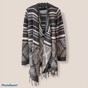 Comfy soft big black and white cardigan designs